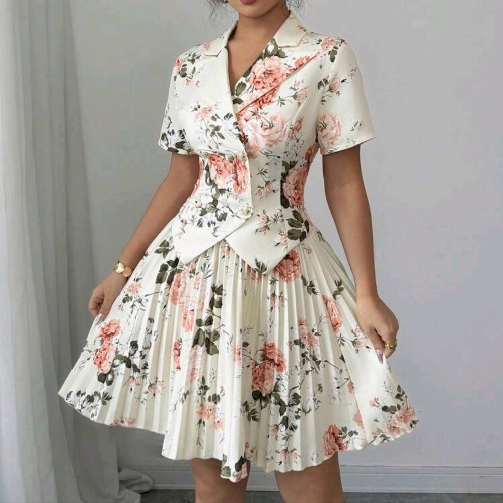 Printed Short Sleeve Pleated A-Line Elegant Romantic Women Suit Set